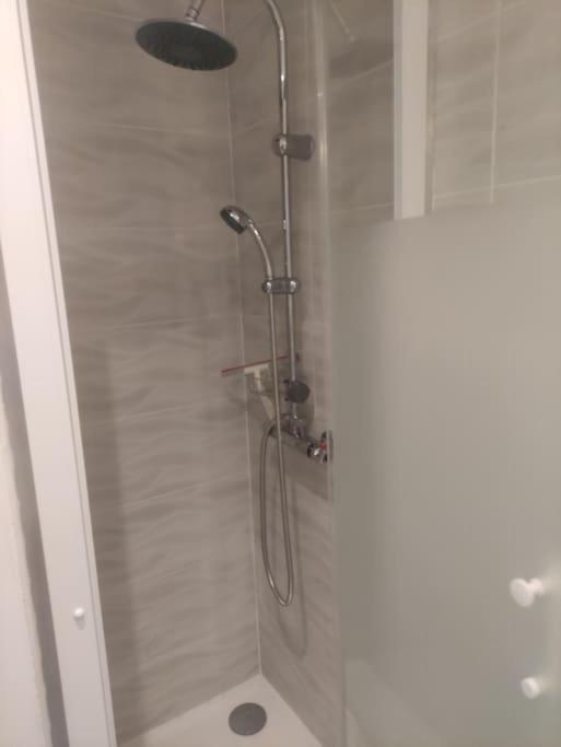 Apartamento Le Petit Cocon Montbozon Exterior foto
